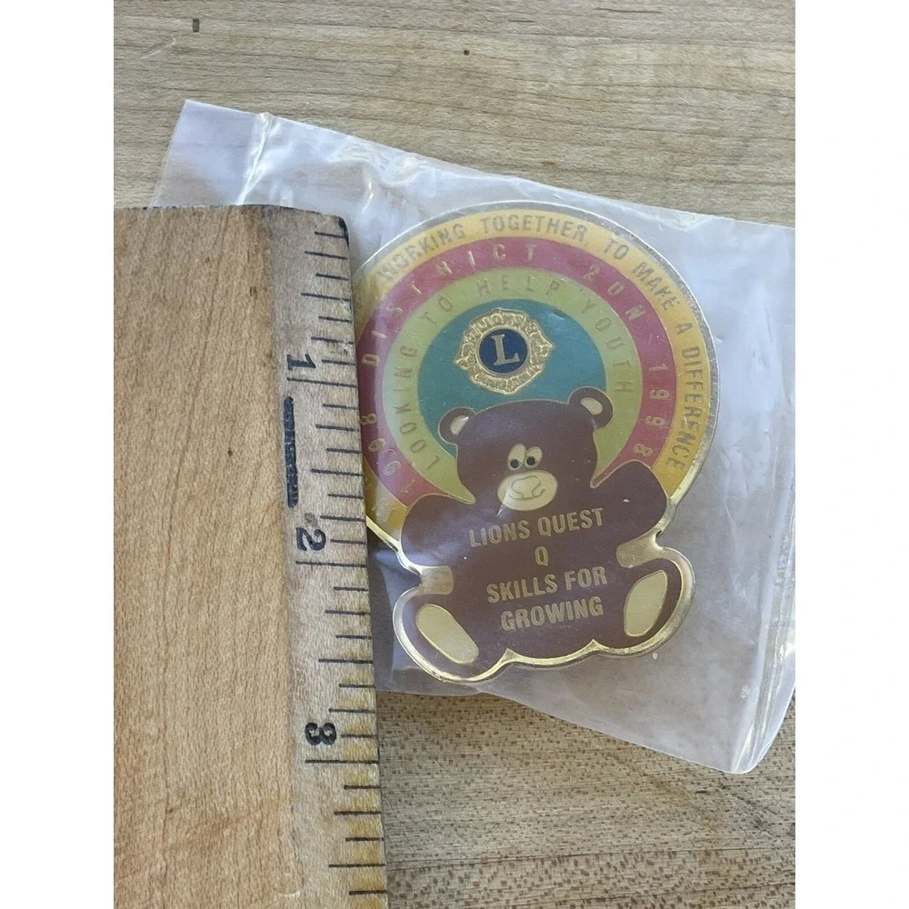 Lions Club Lapel Pin In Harmony In Tune Working Together To Make A Difference‎